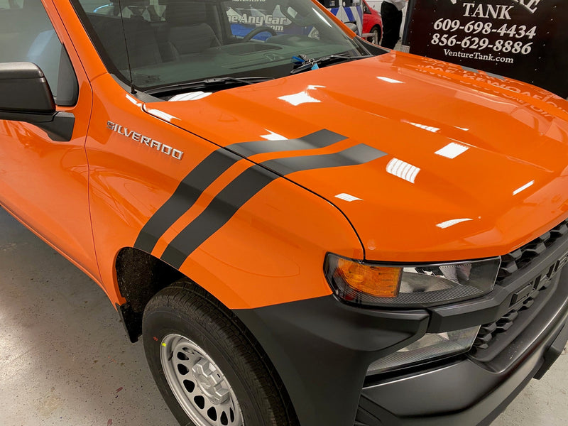 Load image into Gallery viewer, Fender Slash Decals for 2019-2024 Chevrolet Silverado (x2)
