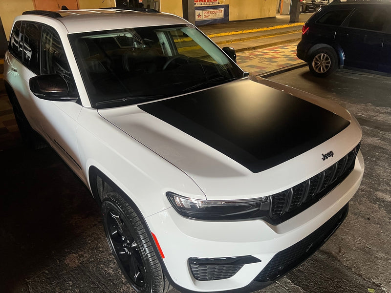 Load image into Gallery viewer, Hood Decal Cover for 2021-2024 Jeep Grand Cherokee / Cherokee L
