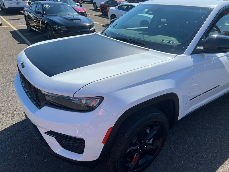 Load image into Gallery viewer, Hood Decal Cover for 2021-2024 Jeep Grand Cherokee / Cherokee L
