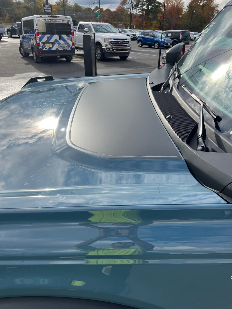 Load image into Gallery viewer, Stripe Hood Decal for 2021-2025 Ford Bronco
