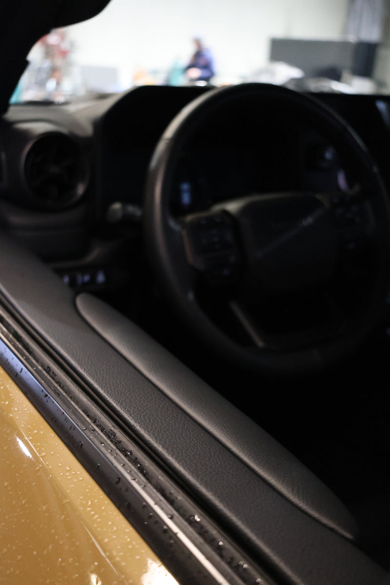 Load image into Gallery viewer, CAtuned Off-Road Arm Rest for Toyota Land Cruiser
