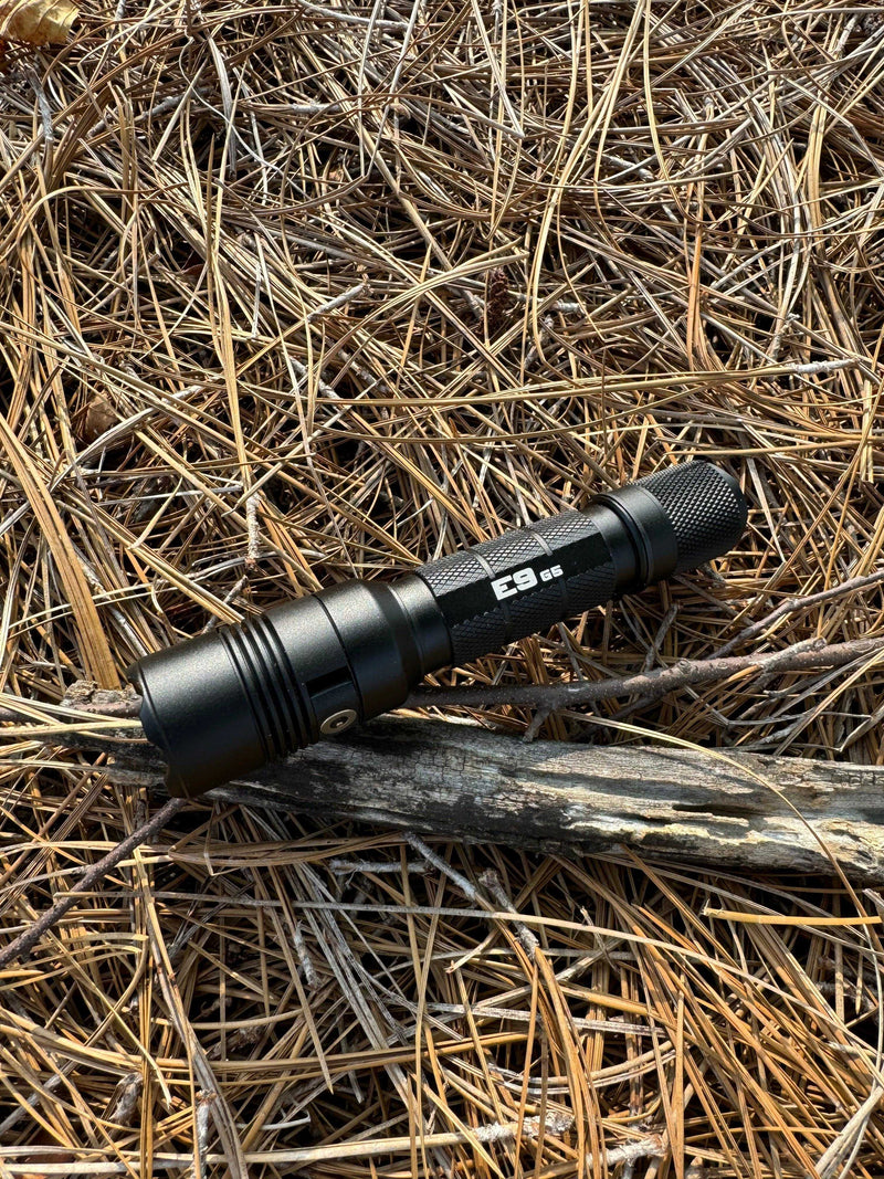 Load image into Gallery viewer, E9 GEN5 Long Throw- 3,000 Lumen Tactical EDC Flashlight
