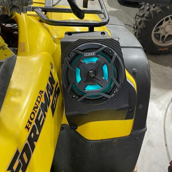 Load image into Gallery viewer, 1995 to 2004 Honda Foreman 400/450 Fender Speaker Housings Only
