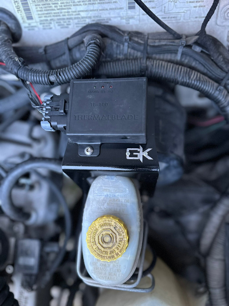 Load image into Gallery viewer, 1984-2002 Jeep Cherokee XJ Heated Wiper Blades with Installation Bracket
