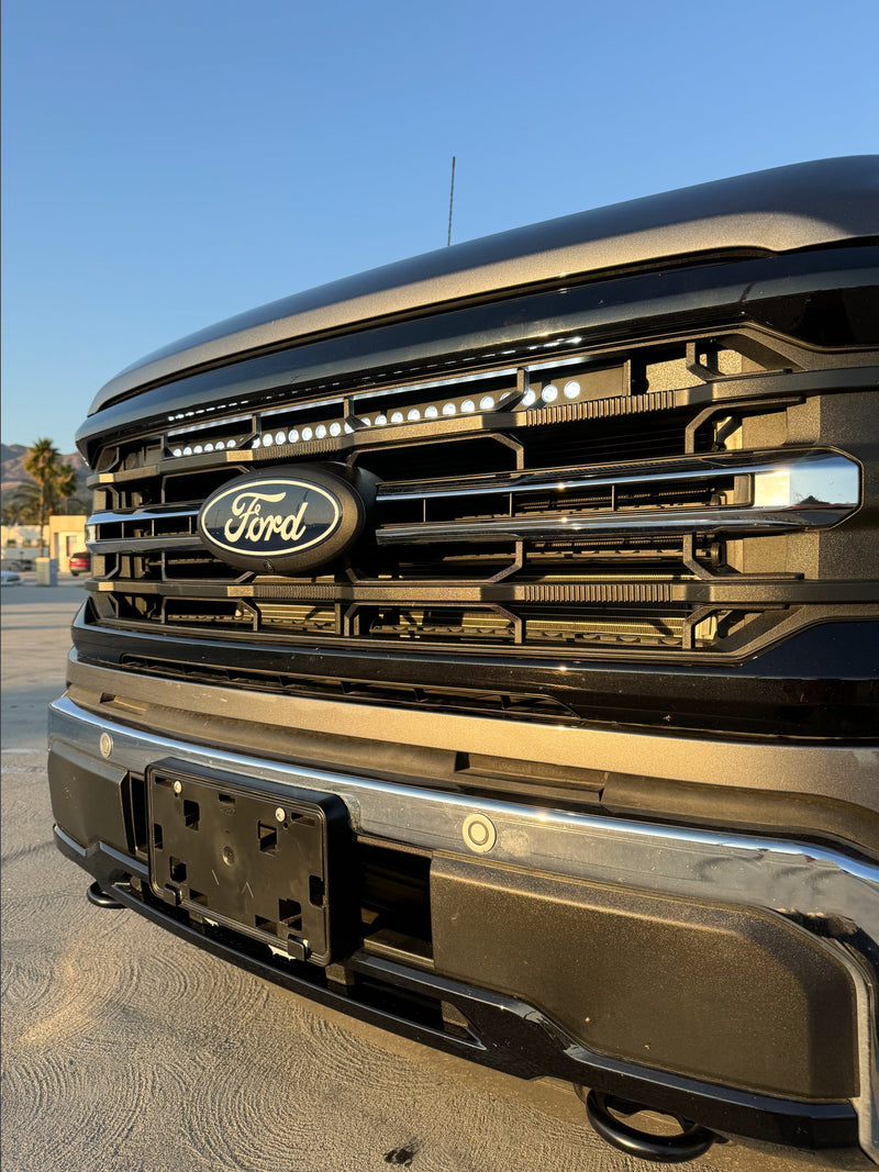 Load image into Gallery viewer, 2024+ Ford F150 Single 30in Light Bar
