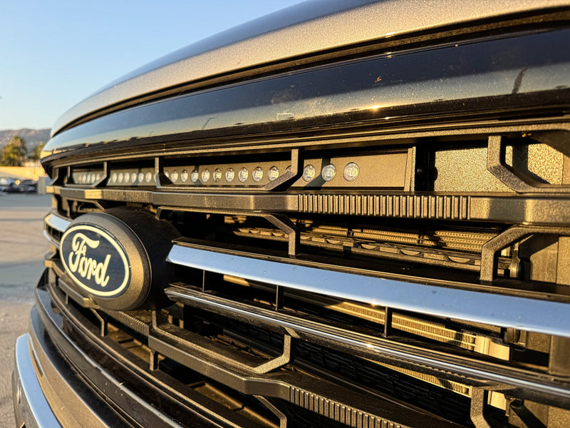 Load image into Gallery viewer, 2024+ Ford F150 Single 30in Light Bar
