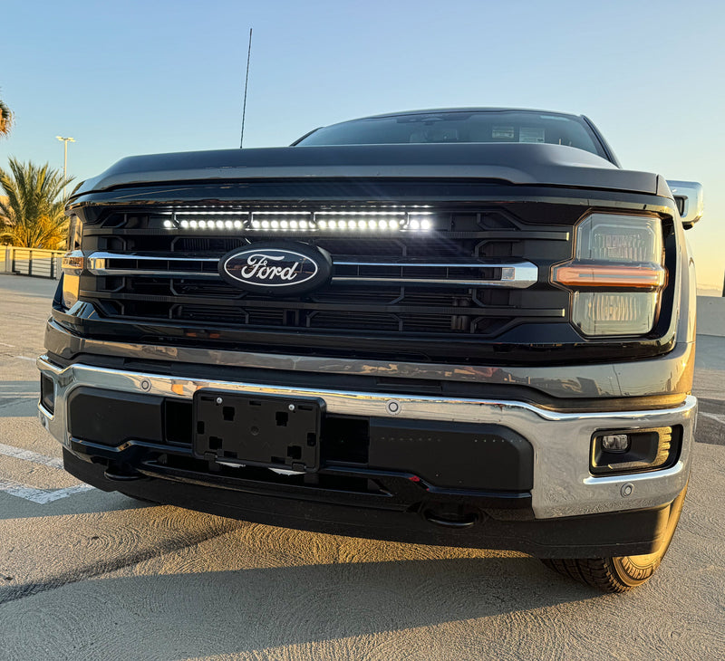 Load image into Gallery viewer, 2024+ Ford F150 Single 30in Light Bar
