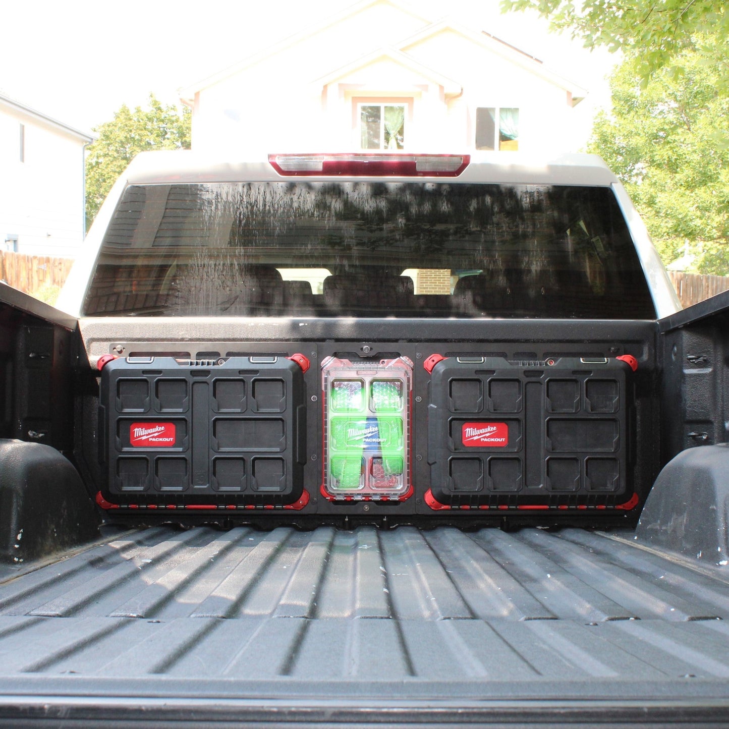 Integral Bulkhead Plate - Chevrolet Silverado & GMC Sierra 1500 (2019+) & HD (2020+) - Compatible with Milwaukee Tool Packout Organizers