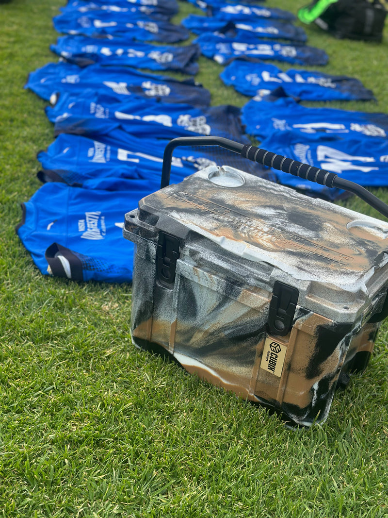 Load image into Gallery viewer, 20 Quart Rotomolded Cooler - QuadraX
