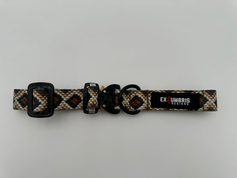 Load image into Gallery viewer, Cobra Buckle Dog Collar
