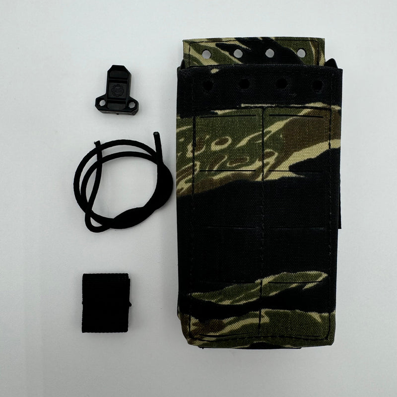 Load image into Gallery viewer, AR/AK MOLLE Front Mag Pouch
