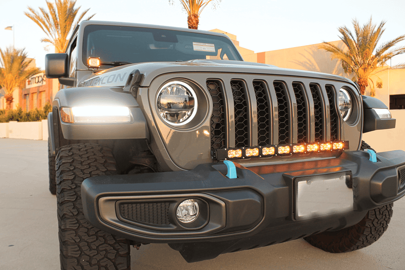 Load image into Gallery viewer, 2017-2024 Jeep Wrangler (JL) 30in Light Bar - PRO
