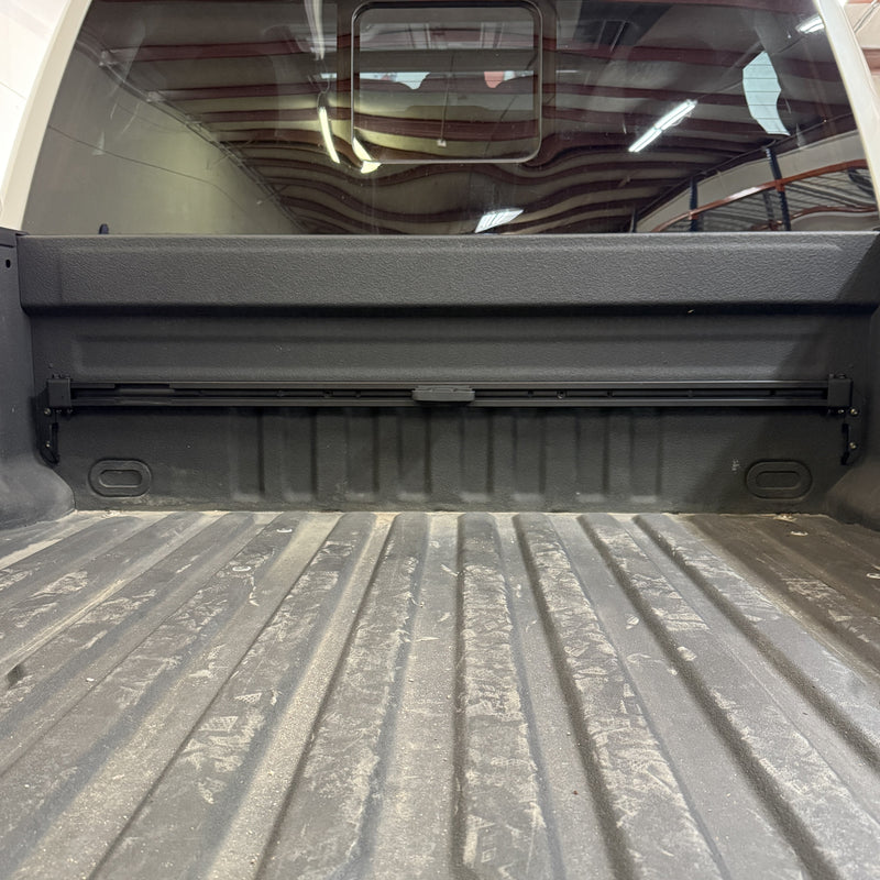 Load image into Gallery viewer, Integral Bulkhead Rail - Ford Super Duty (2017+)
