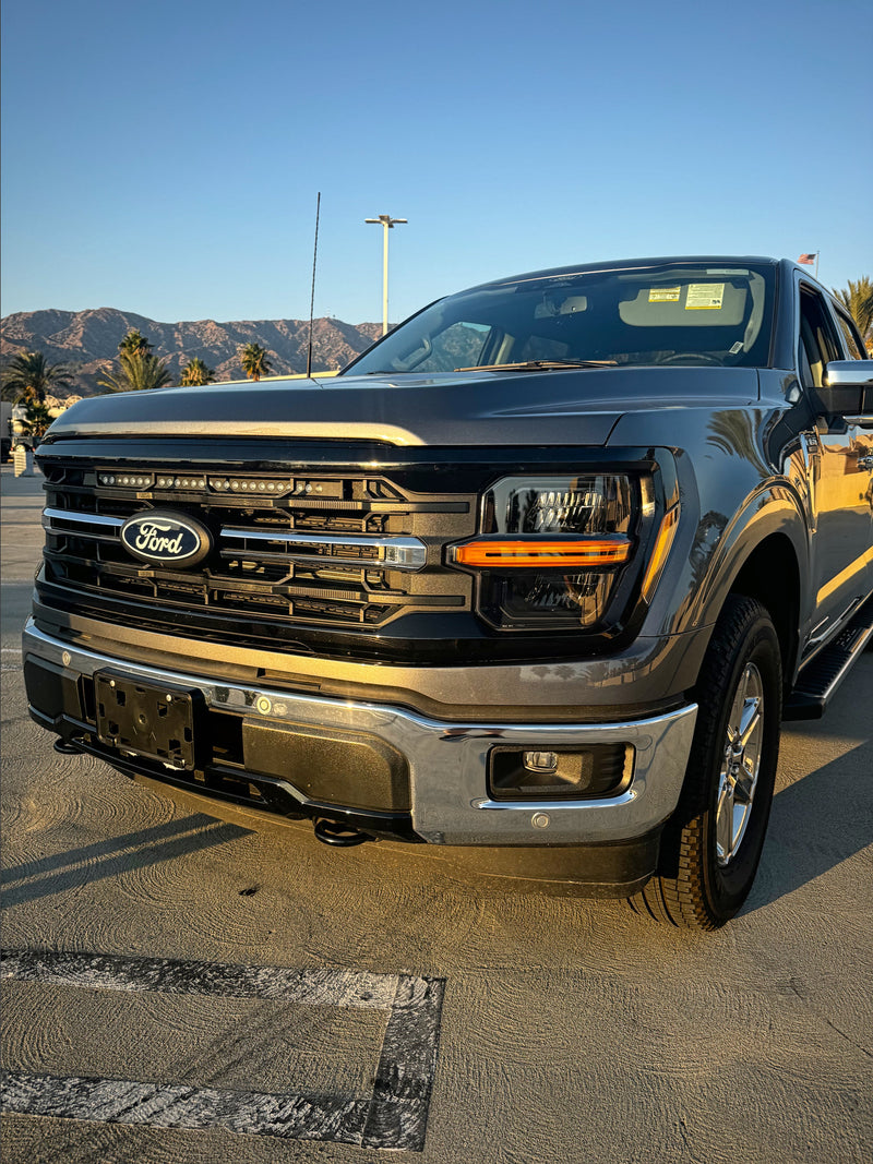 Load image into Gallery viewer, 2024+ Ford F150 Single 30in Light Bar
