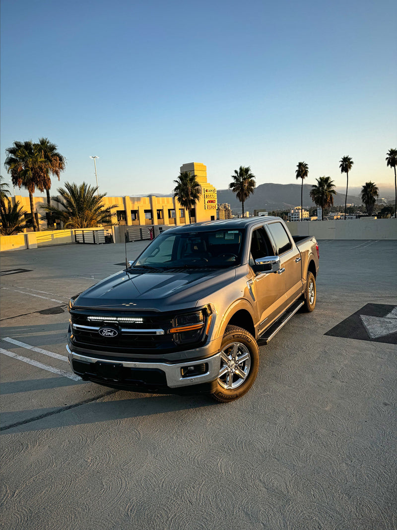 Load image into Gallery viewer, 2024+ Ford F150 Single 30in Light Bar
