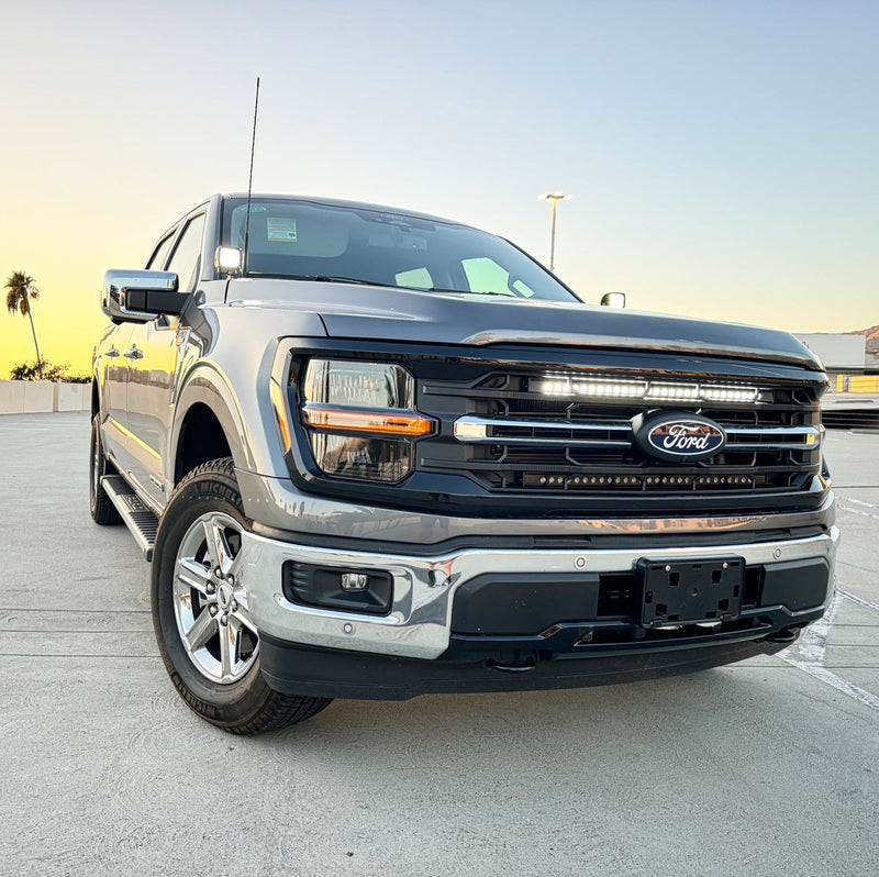 Load image into Gallery viewer, 2024+ Ford F150 Single 30in Light Bar
