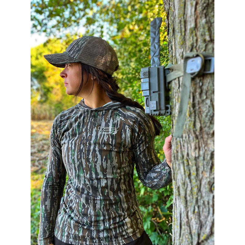 Load image into Gallery viewer, Bamboo Hooded Shirt - UPF 30+
