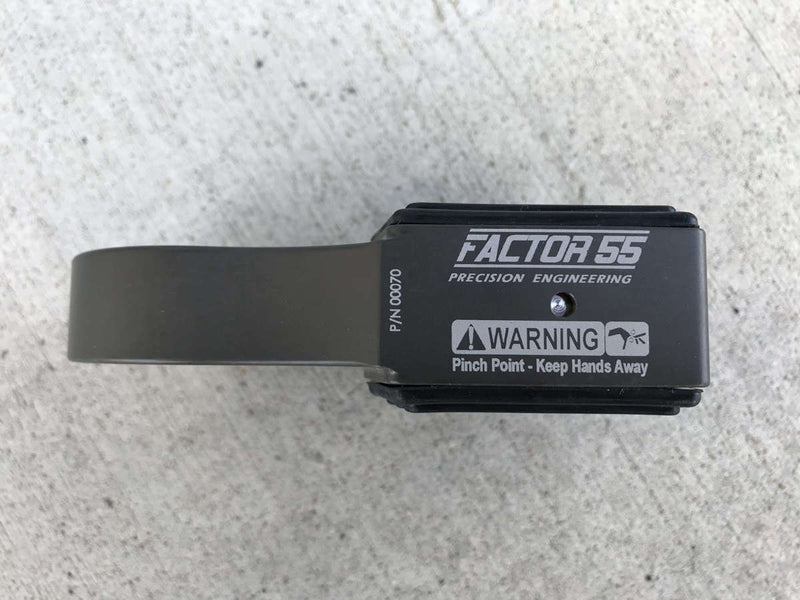 Load image into Gallery viewer, Factor 55 FlatLink XTV Shackle w/D-ring for UTV's
