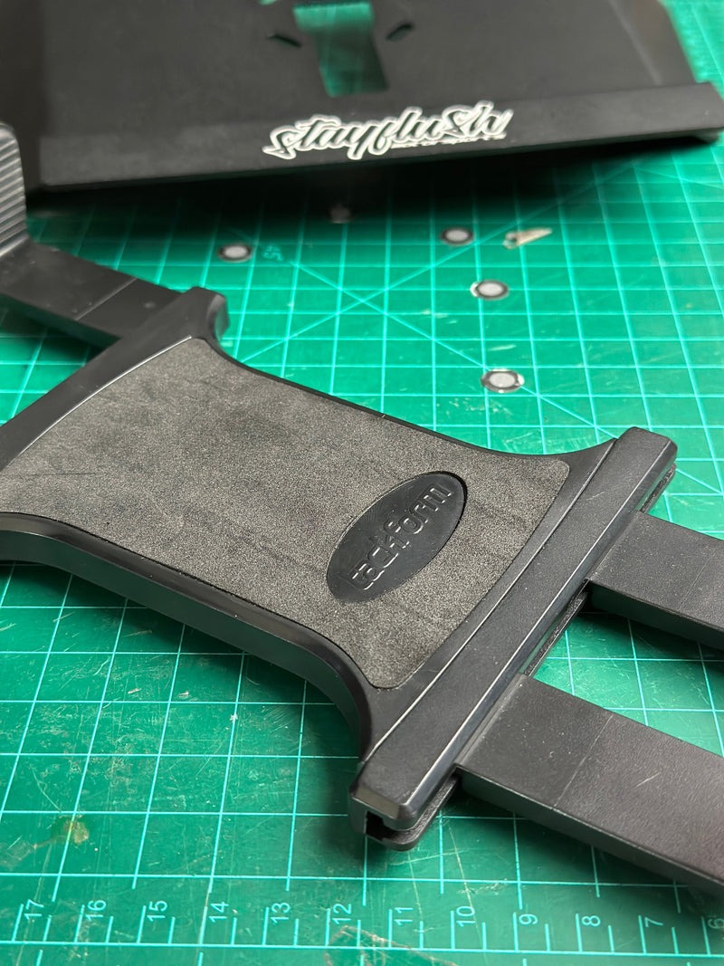 Load image into Gallery viewer, SFM Pro/ProR Universal Tablet Mount
