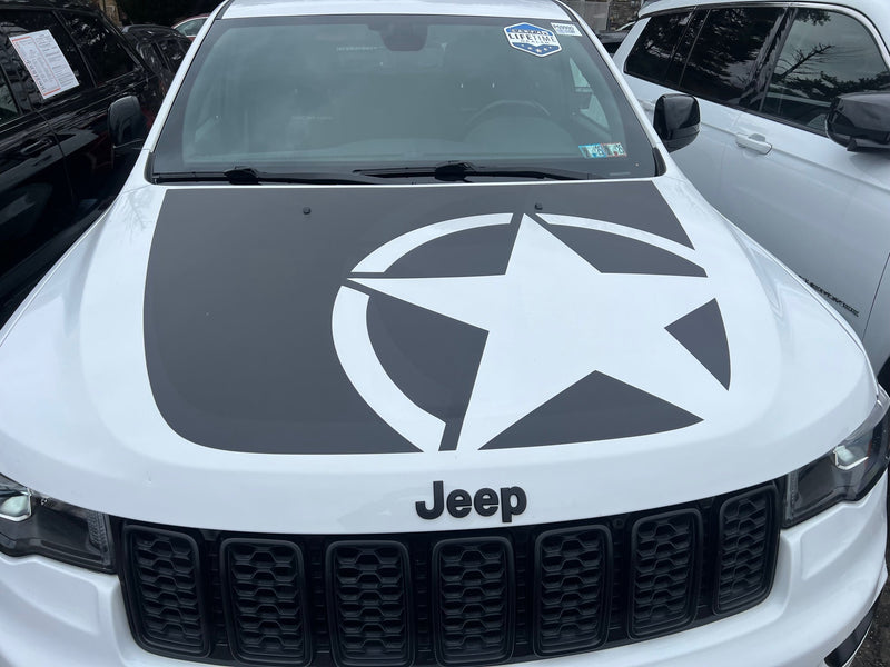 Load image into Gallery viewer, Military Star Hood Decal for 2011-2022 Jeep Grand Cherokee
