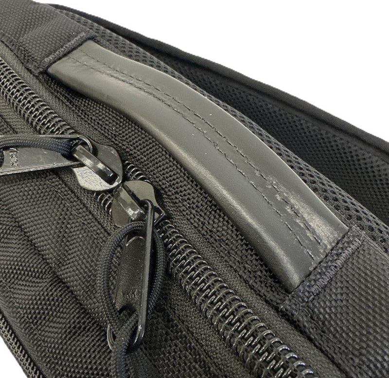 Load image into Gallery viewer, Loculus Sling Bag
