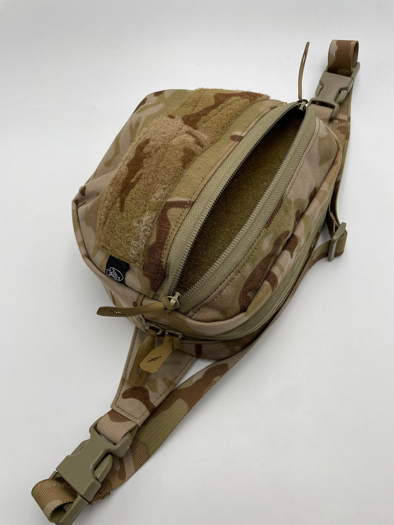 Load image into Gallery viewer, Multifunctional Fanny Pack (Various Colors and Patterns)
