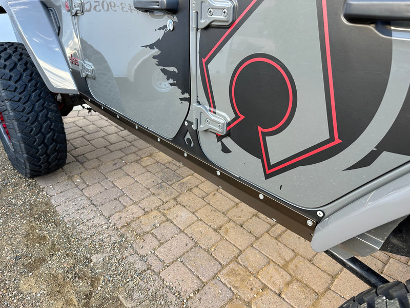 Load image into Gallery viewer, JLU Boatside Steel &amp; Aluminum Rocker Armor
