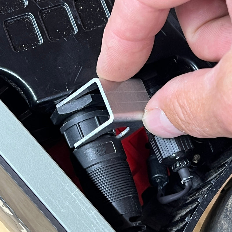 Load image into Gallery viewer, GT Motor Cable Retainer Clip
