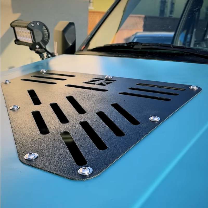 Load image into Gallery viewer, 1984-2004 Jeep Cherokee Grand Cherokee XJ ZJ WJ Universal Hood Vents
