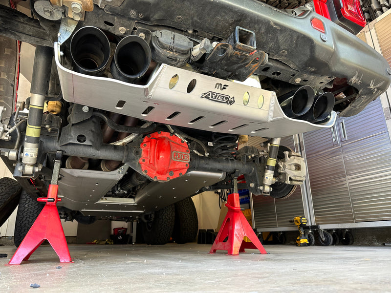 Load image into Gallery viewer, JLU MAGNAFLOW MUFFLER &amp; TIP SKID - 4 door 392 HEMI ALUMINUM
