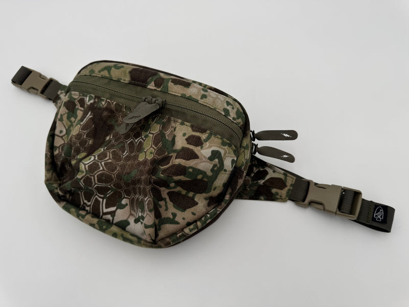 Load image into Gallery viewer, Multifunctional Fanny Pack (Various Colors and Patterns)
