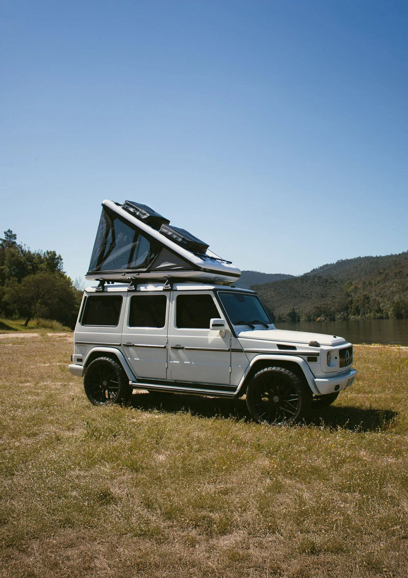Load image into Gallery viewer, James Baroud NOVA Rooftop Tent
