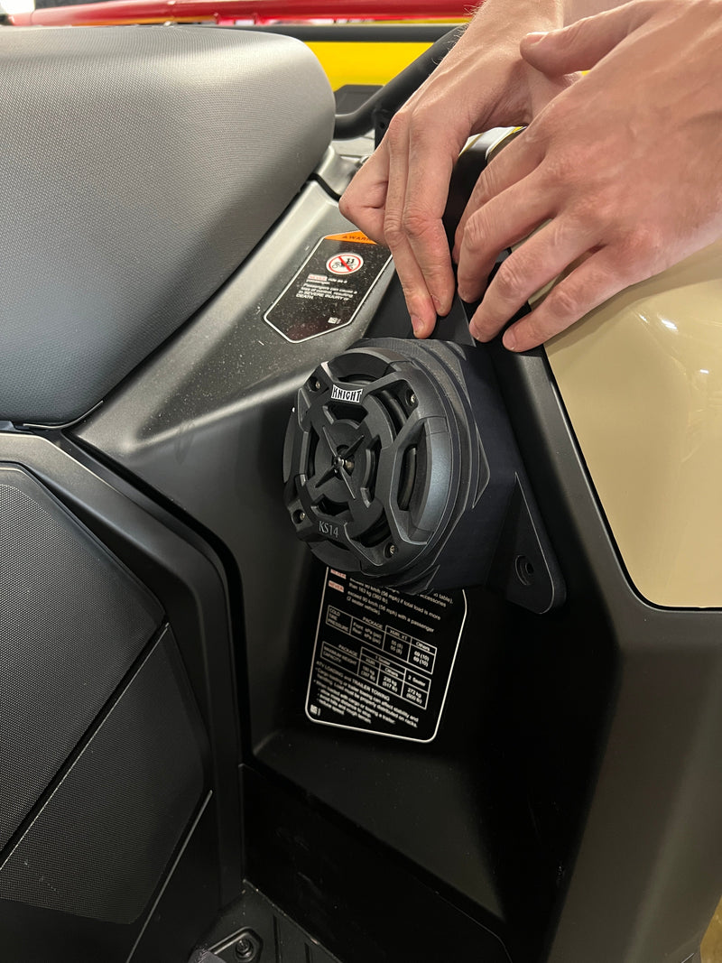 Load image into Gallery viewer, Can-Am Outlander Bluetooth ATV Surround Sound System
