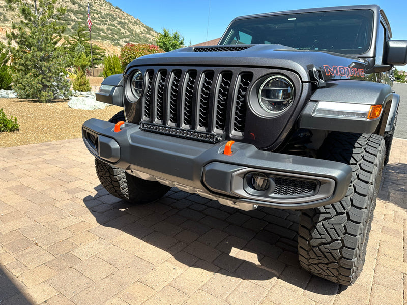 Load image into Gallery viewer, JL-JT Front Bumper 20in Light Mount
