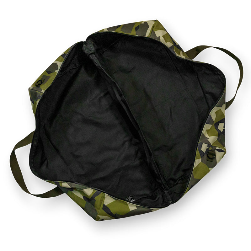 Load image into Gallery viewer, Waterproof XL 57.5L Waxed Duffle Bag
