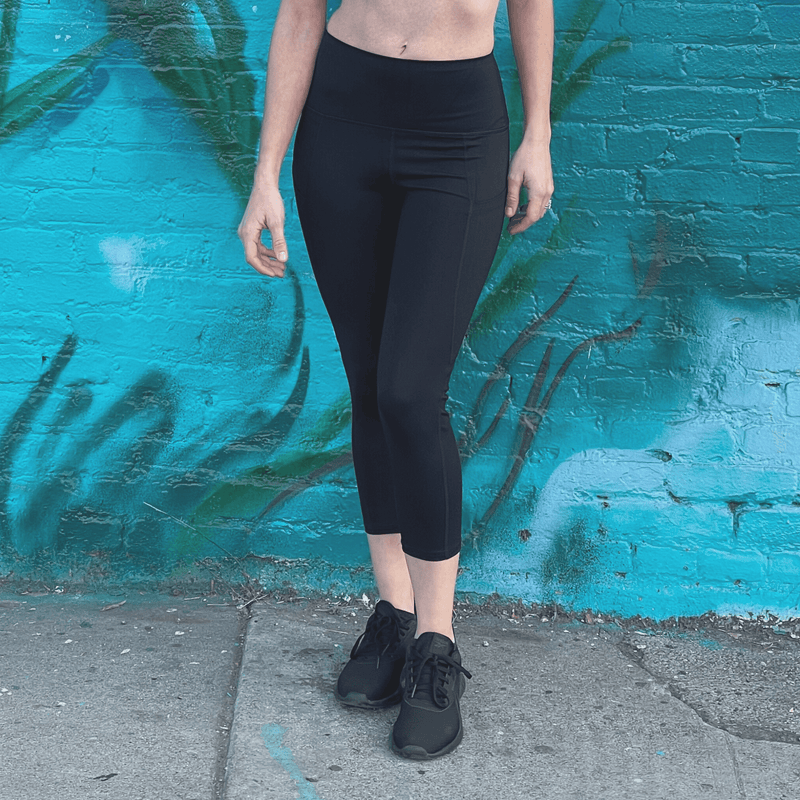 Load image into Gallery viewer, Seajoy Athletic High-Waisted Capri Leggings with Hip Pockets

