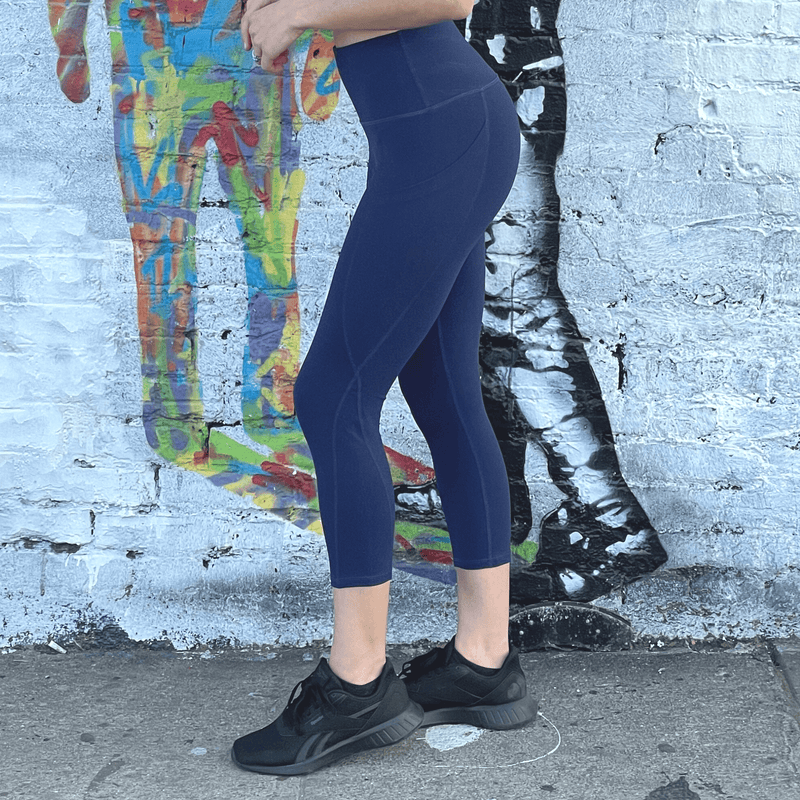 Load image into Gallery viewer, Seajoy Athletic High-Waisted Capri Leggings with Hip Pockets
