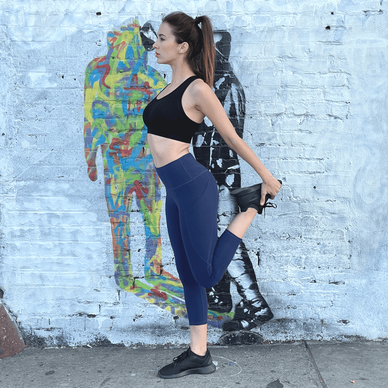 Load image into Gallery viewer, Seajoy Athletic High-Waisted Capri Leggings with Hip Pockets
