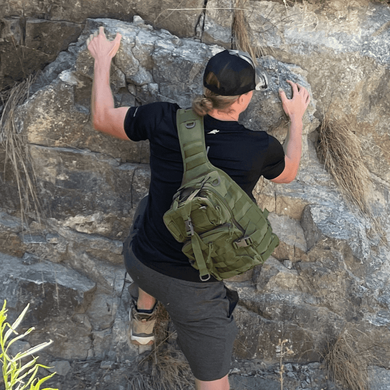Load image into Gallery viewer, Tactical Medium Sling Range Bag
