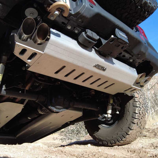 JLU 392 MUFFLER & TIP SKID