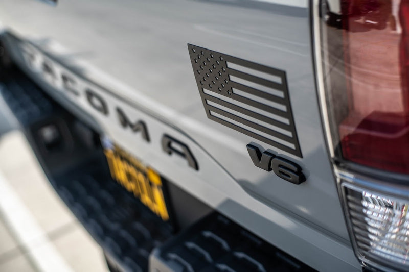 Load image into Gallery viewer, American Flag Vehicle Magnets - Black (Best-Seller)
