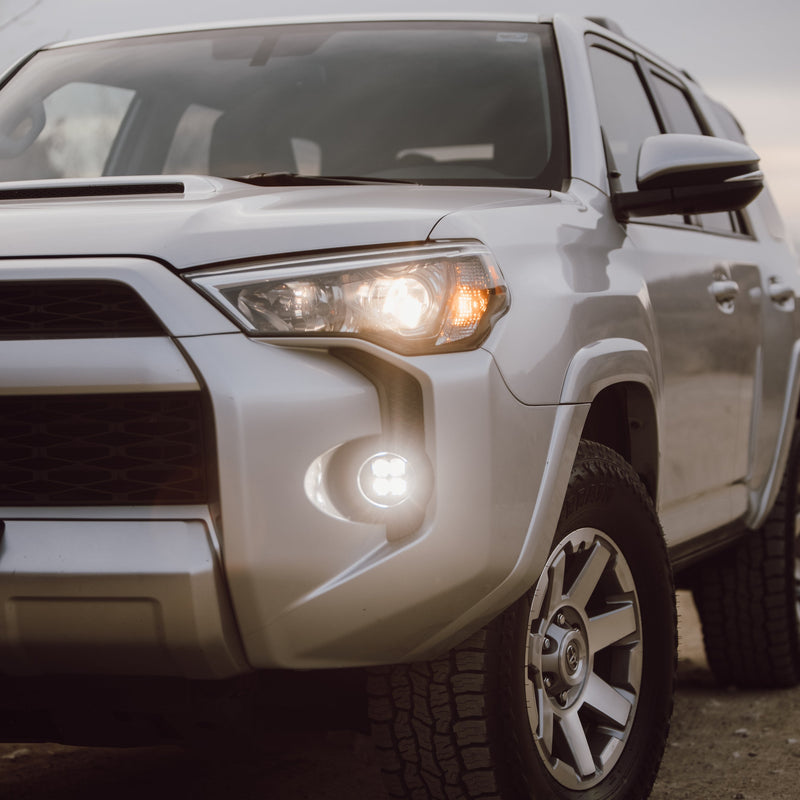 Load image into Gallery viewer, Toyota 4Runner Fog Light Kit - Clear Lens - 2010+
