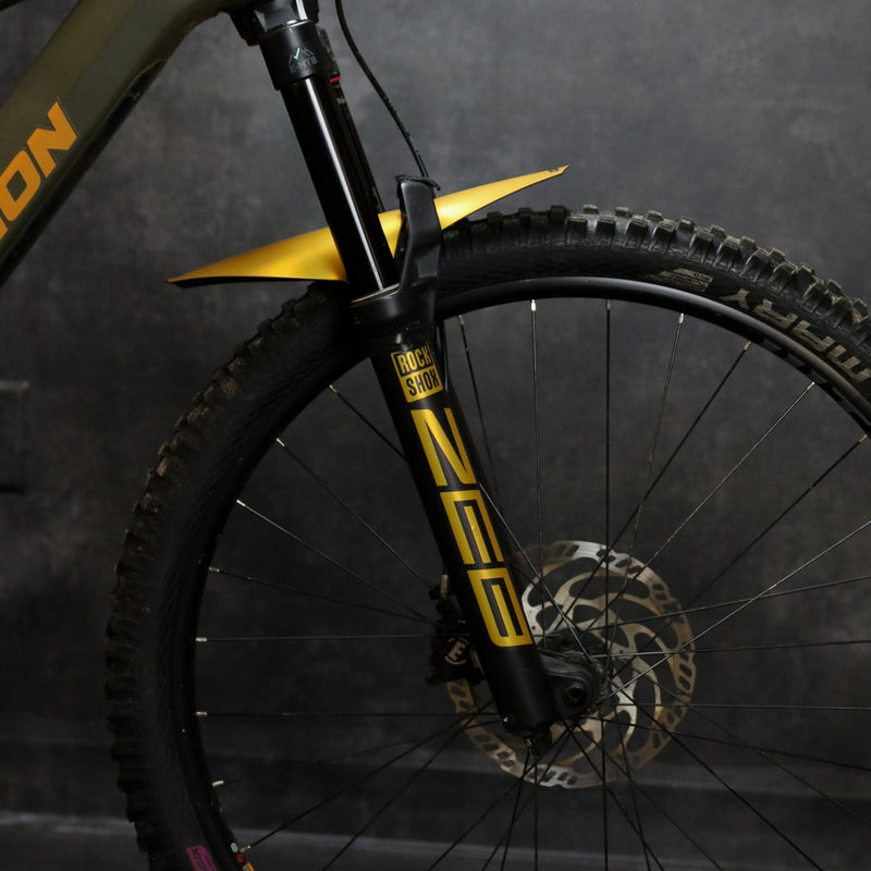 Load image into Gallery viewer, Metallic Gold Long Fender
