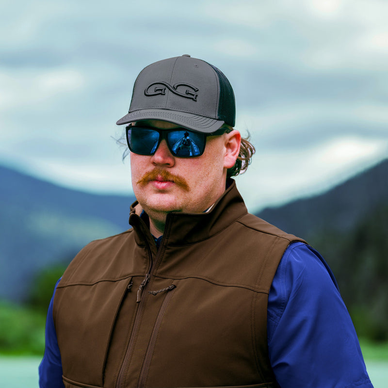 Load image into Gallery viewer, Whiskey Guía Grande™ Vest
