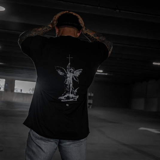 The Lord Is A Man Of War Heavyweight Men's T-Shirt