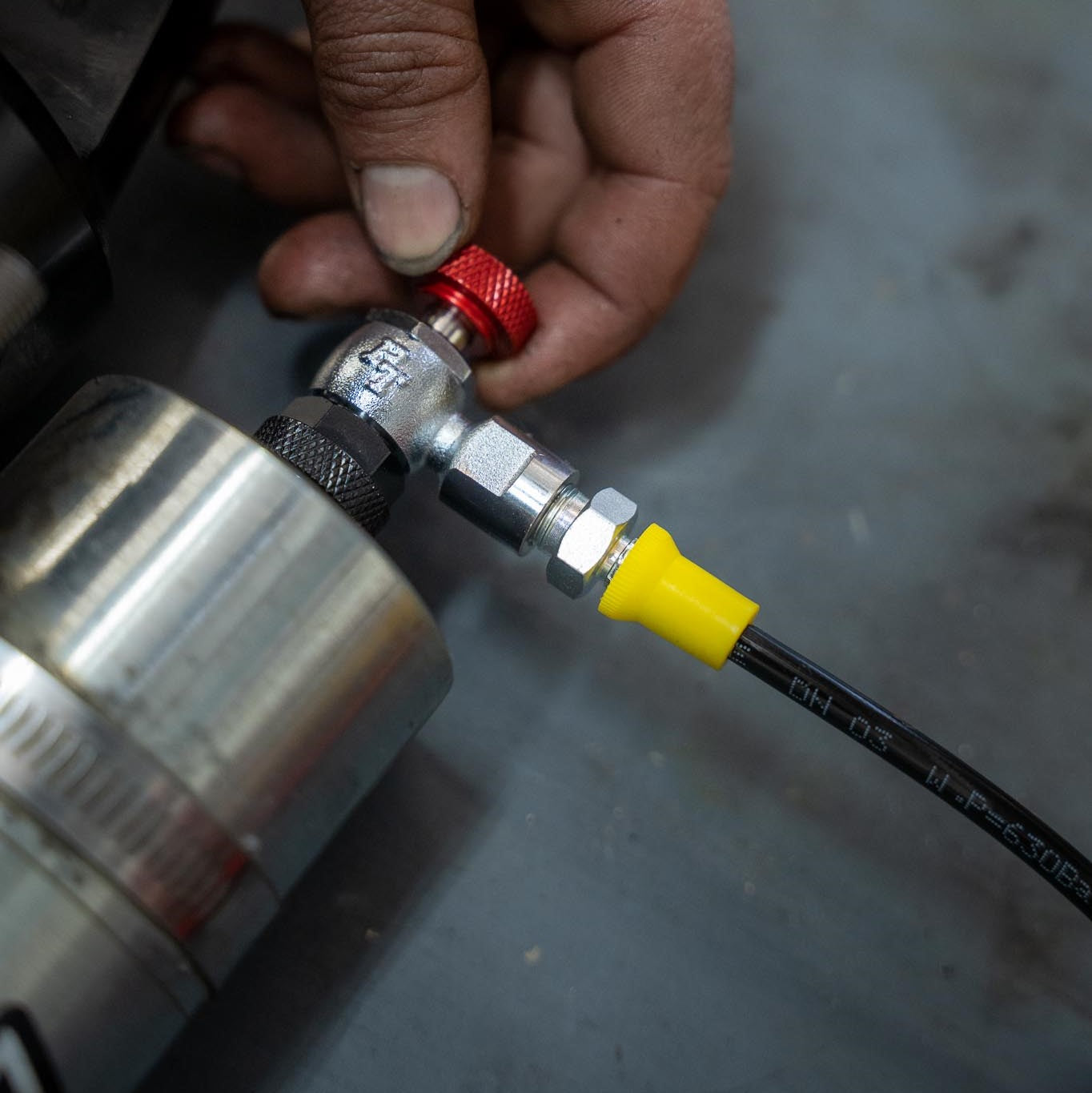 Shock Boss ™ V2 - Portable Nitrogen Shock Tuning Kit