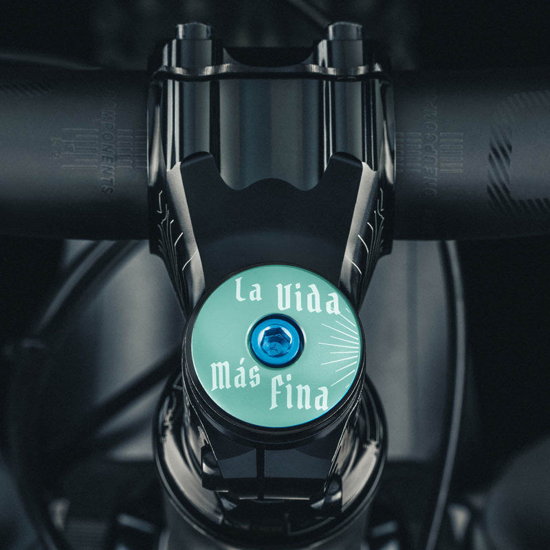 Load image into Gallery viewer, La Vida Más Fina - Bicycle Headset Cap
