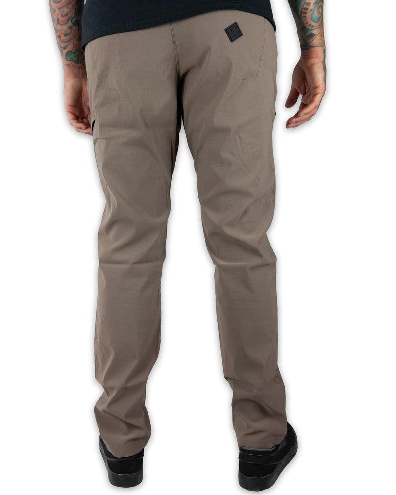 Load image into Gallery viewer, Lancer Taper Fit Pant - Deadwood
