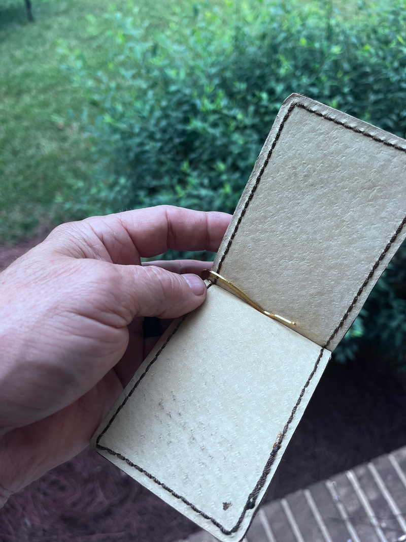 Load image into Gallery viewer, Leather Money Clip and Cardholder
