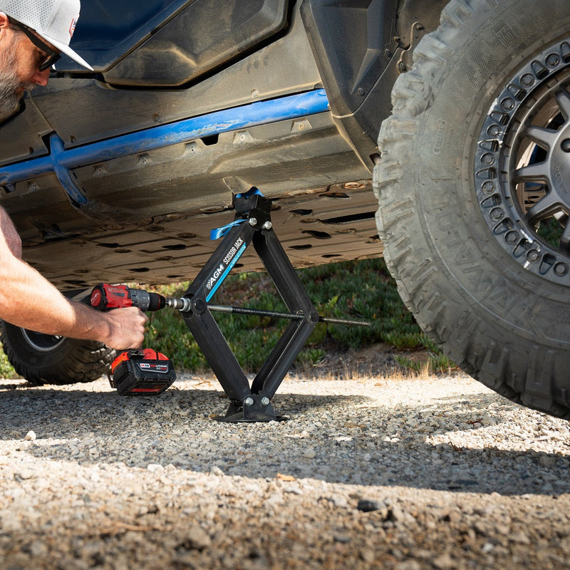 Load image into Gallery viewer, The Scissor Jack
